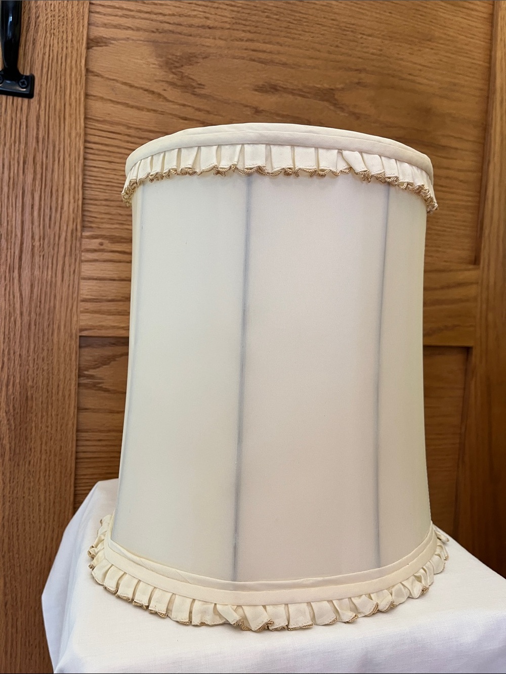 Cream Pleated Gold Trim Drum Lamp Shade - Unbranded
